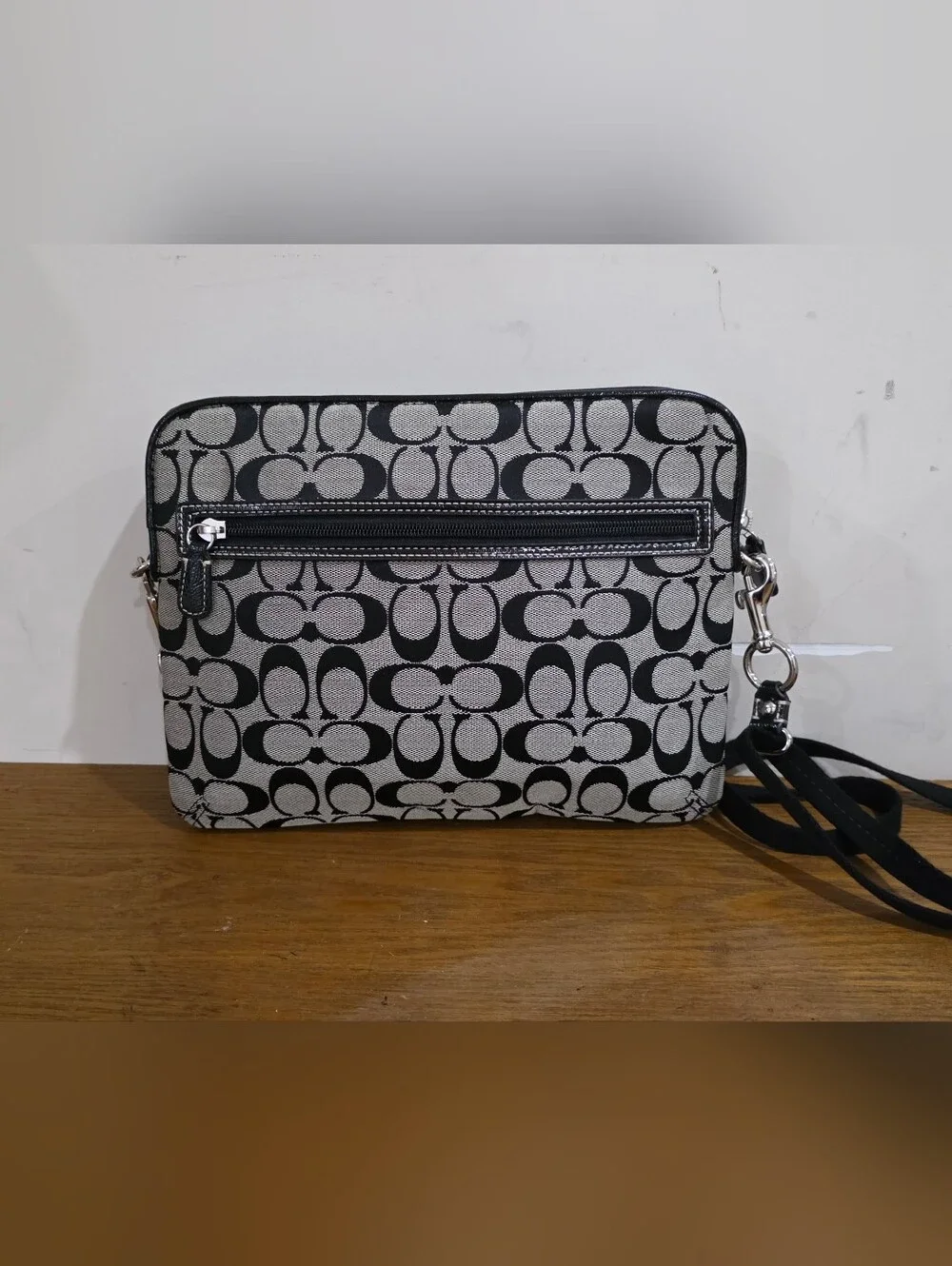 Like New! COACH Signature Jacquard Black/Gary Crossbody for tablet and IPad